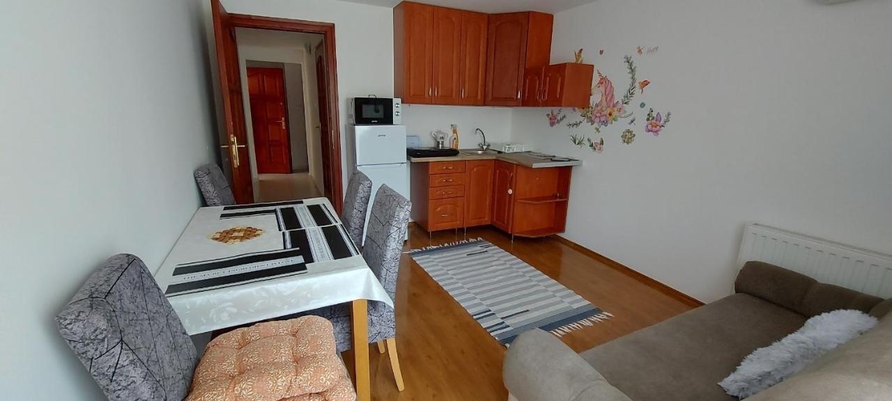 Balatoni Aranyparti Apartmanok Siofok Exterior photo